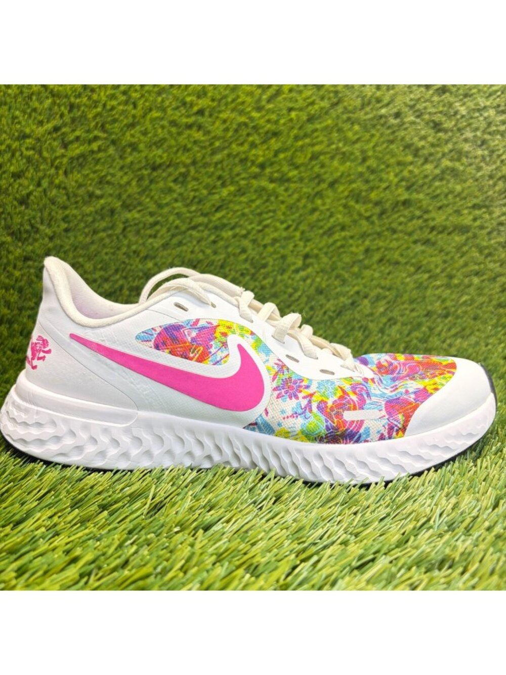 Nike Revolution 5 Girls Size 6Y White Pink Blue Running Athletic Shoes Sneakers